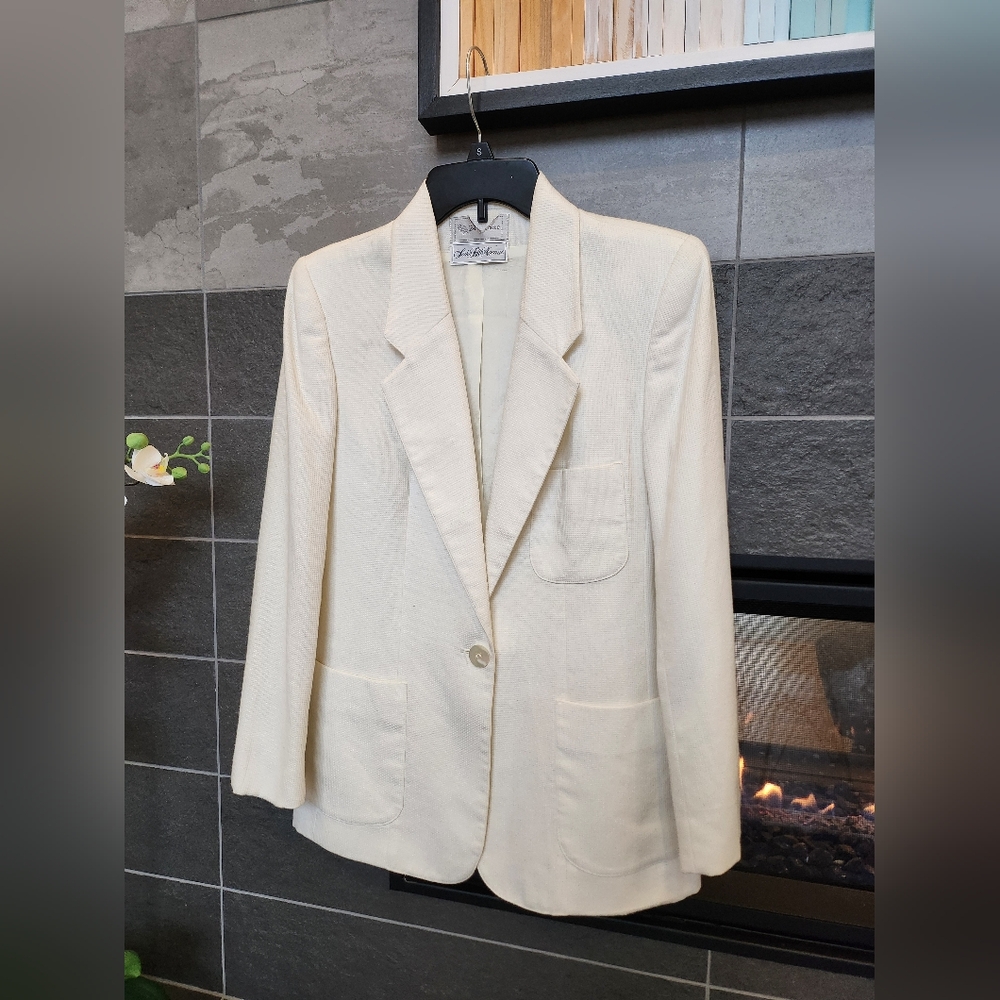 Vintage Evan Picone Saks Fifth Avenue White Formal Blazer Shell Button Accents - Picture 2 of 9